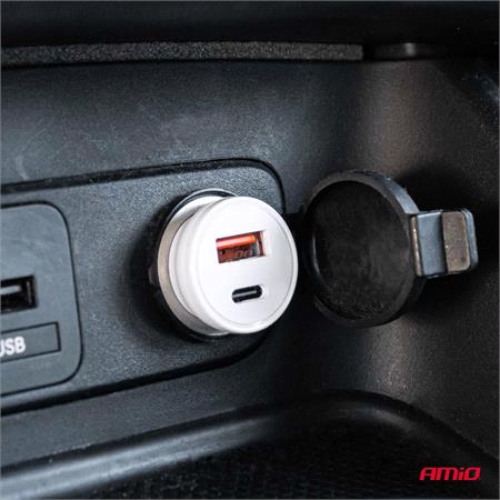 Portable Fast Charging 12/24V 20W USB C and USB Car Charger