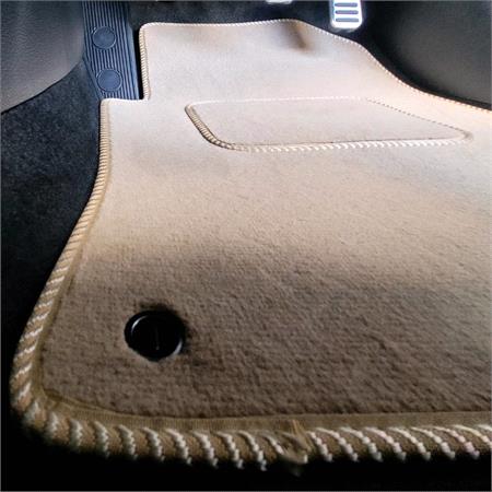 Luxury Tailored Car Mats in Beige for Mitsubishi Colt VI 2004 2009   4 Piece   No Clips