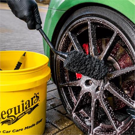 Meguiars Supreme Microfibre Angled Wheel Cleaning Brush