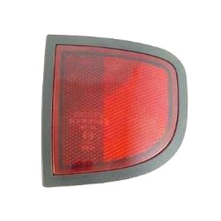 Mitsubishi L200 2006  Rear Reflector R.H. (Drivers Side)