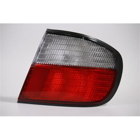 Right Rear Lamp (Saloon, On Quarter Panel, Clear Indicator) for Nissan PRIMERA 1996 1999