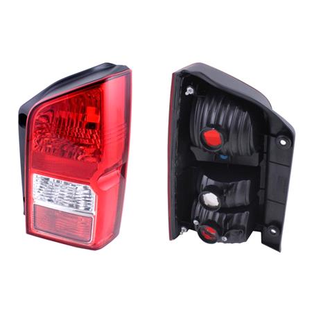 Right Rear Lamp (With Fog Lamp, Supplied Without Bulbholder) for Nissan PATHFINDER 2005 on
