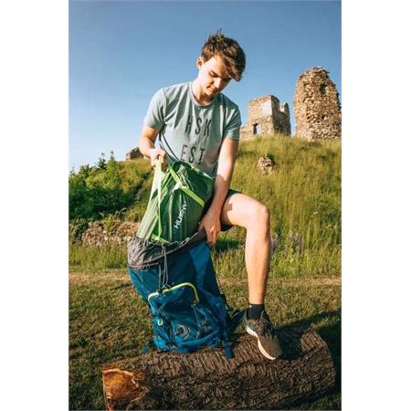 Husky Bizam 2 Plus Lightweight Backpacking Tent   2 Man   Green