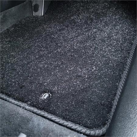 Elite Tailored Car Mats in Black for Hyundai i30 FASTBACK, 2017 Onwards   4 Piece   3 Clips