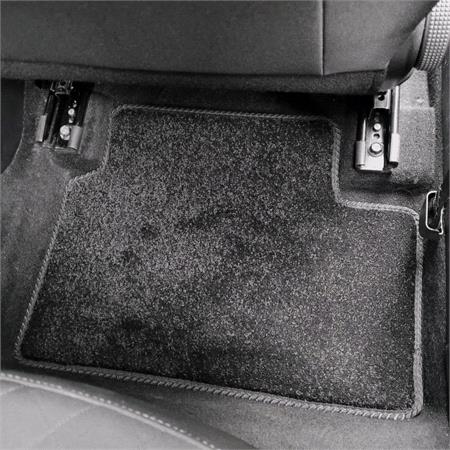 Elite Tailored Car Mats in Black for Mitsubishi GRANDIS, 2004 2011   5 Piece   No Clips