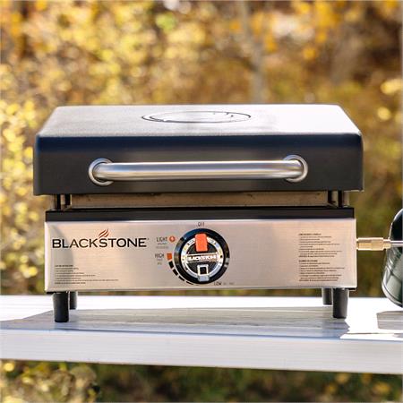 Blackstone 17'' Tabletop Griddle with Hood