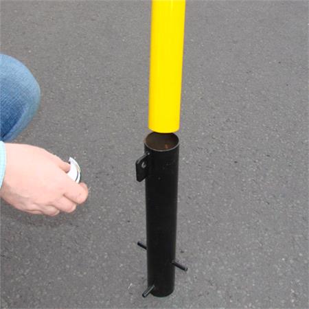 Security Post Trailer Hitch   Removable