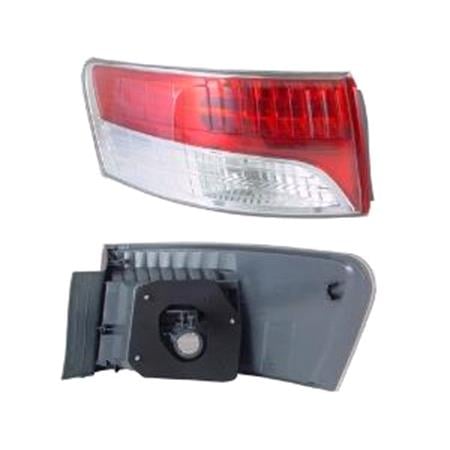 Left Rear Lamp (Outer, On Quarter Panel, Saloon, Supplied Without Bulbholder) for Toyota AVENSIS Saloon 2009 2011