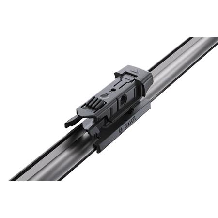 BOSCH A136S Aerotwin Flat Wiper Blade Front Set (630 / 630mm   Pinch Tab Arm Connection) for Iveco DAILY TOURYS Bus, 2014 Onwards