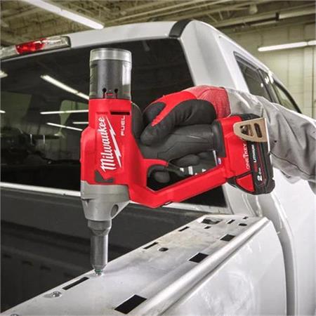 Milwaukee M18 FUEL ONE KEY Rivet Tool (2 x 2.0Ah batteries, charger, HD Box) 