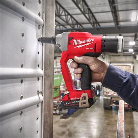 Milwaukee M18 FUEL ONE KEY Rivet Tool (2 x 2.0Ah batteries, charger, HD Box) 