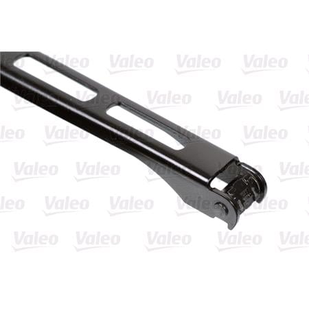 Valeo VF303 Silencio Flat Wiper Blades Front Set (550 / 550mm   Slider Arm Connection) for A6 1994 to 1997