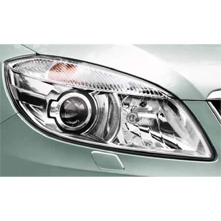 Right Headlamp (Halogen, Takes H7 / H15 Bulbs, Supplied With Bulbs, Original Equipment) for Skoda RAPID 2012 on