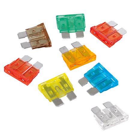 Set of 80 assorted plug in fuses, 12 32V