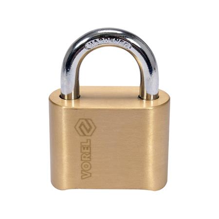 PADLOCK WITH 4 RING COMBINATION LOCK.