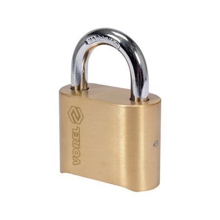 PADLOCK WITH 4 RING COMBINATION LOCK.