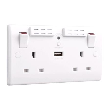 BG Eectrical 13A Wi Fi Range Extender Socket with 2.1A USB Charger