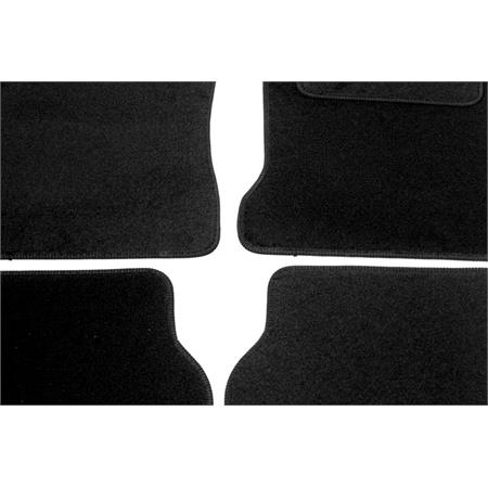 Tailored Car Floor Mats in Black for BMW 5 Series Touring  1997 2004   E39