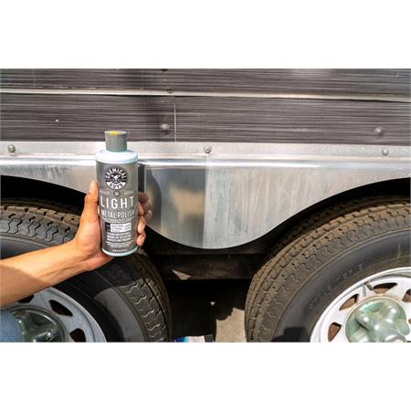 Chemical Guys Light Metal Polish (16oz)