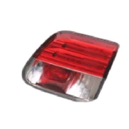 Right Rear Lamp (Inner, On Boot Lid, Original Equipment) for Toyota AVENSIS Saloon 2012 on