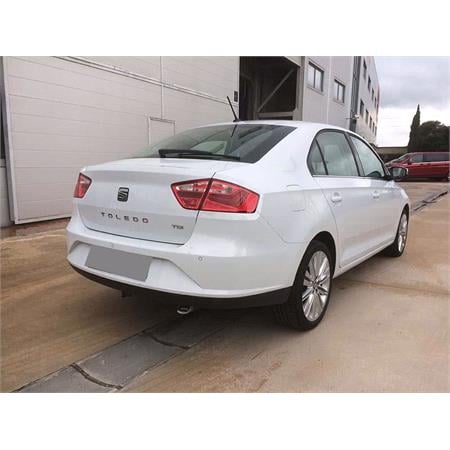 Aragon Vertically Detachable Towbar for Skoda OCTAVIA Combi 1998 to 2004 (Except 4x4)