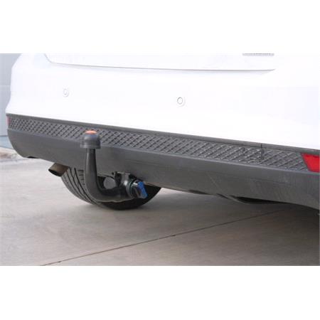 Aragon Vertically Detachable Towbar for Ford FOCUS III 2011 to 2014