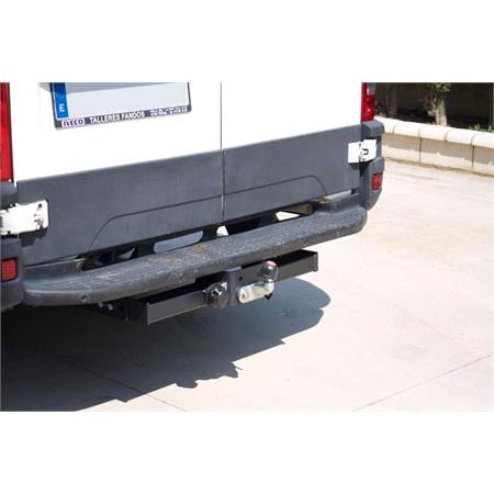 Aragon Flange Ball Towbar for Iveco DAILY III Bus 1999 to 2006 (Including Single / Twin Wheels)