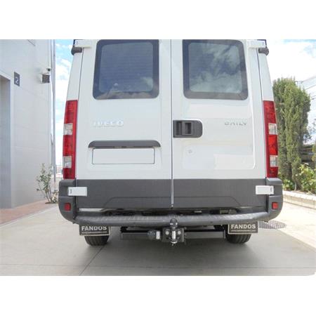 Aragon Jaw and Ball Towbar for Iveco DAILY III Bus 1999 to 2006 (Including Single / Twin Wheels)
