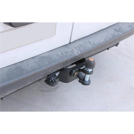 Aragon Jaw and Ball Towbar for Nissan NV300 Box 2016 Onwards