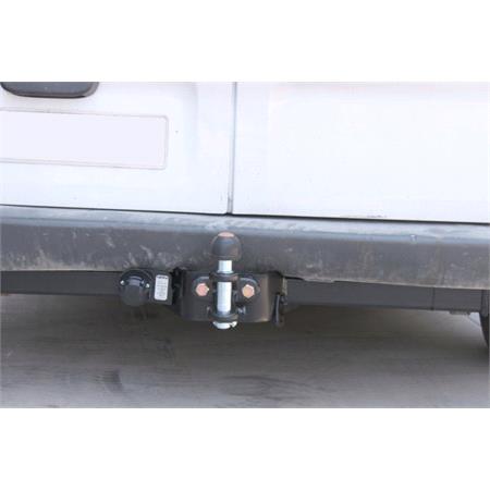 Aragon Jaw and Ball Towbar for Nissan NV300 Box 2016 Onwards