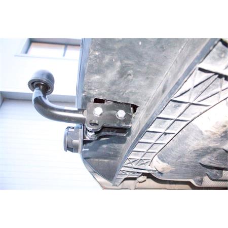 Aragon Swan Neck Ball Towbar for Volkswagen PASSAT Estate 2010 to 2015