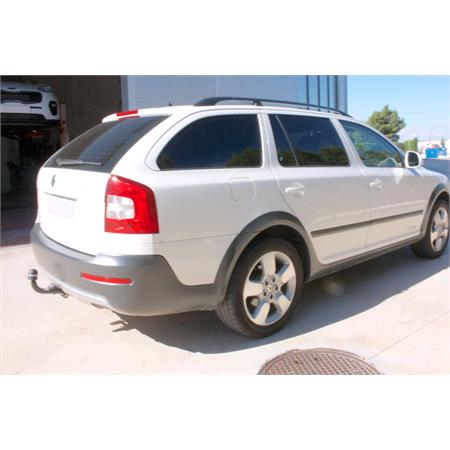 Aragon Swan Neck Ball Towbar for Volkswagen TOURAN 2003 to 2010 (Trim visible in R Line model)