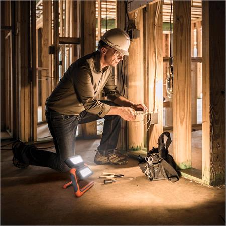 Energizer Hardcase LED Panel Worklight 1100 Lumnes with Powerbank