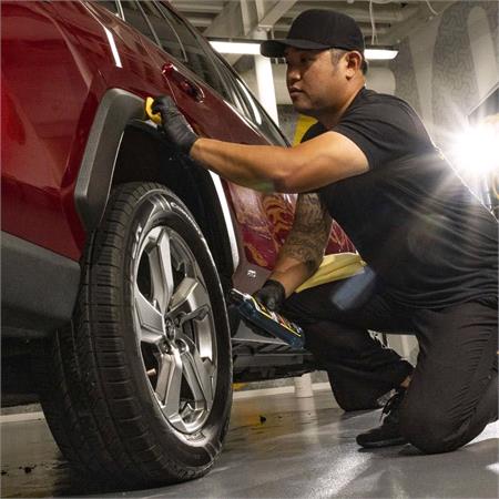 Meguiars Ultimate Insane Shine Tyre and Trim Gel   473 ml