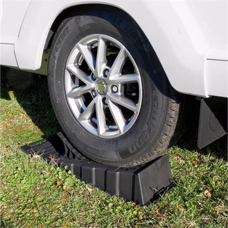 Chock Master   Caravan Leveling Ramp and Wheel Chock   Pair