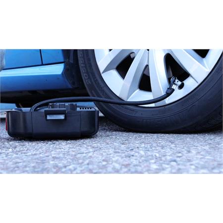 Streetwize Safari 300PSI 12V Air Compressor With Emergency Work Light