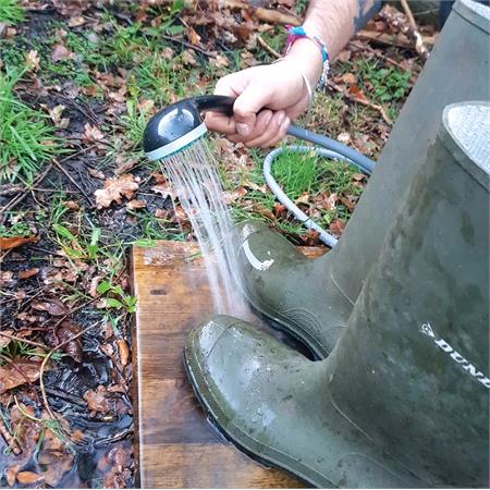 Streetwize Portable Shower   USB Rechargeable