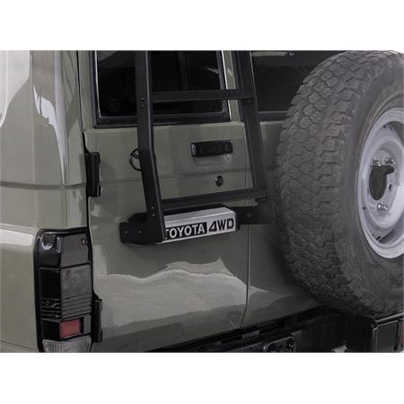 Toyota Land Cruiser 78 Troopy Ladder