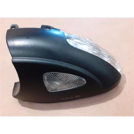 Left Wing Mirror Indicator (with puddle lamp) for Skoda YETI, 2009 2012