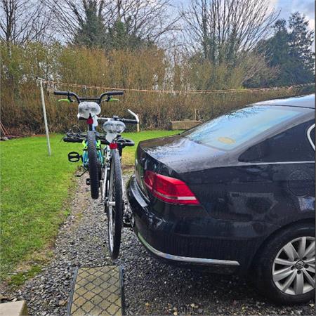 Peruzzo Arezzo Black Tow Bar Mounted Bike Rack (Hang on) for 3 Bikes