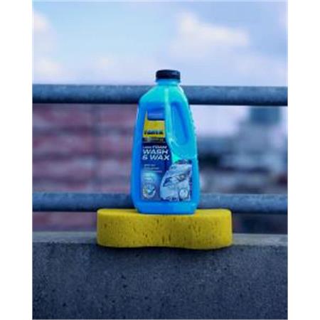 Rain X Ceramic High Foam Wash & Wax 1L + Sponge 