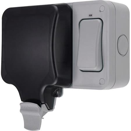 BG Nexus Storm IP66 Weatherproof Single Switched 13A Power Socket with Single External Switch