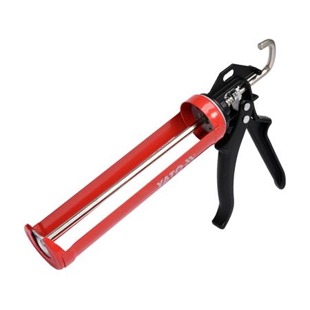 CAULKING GUN