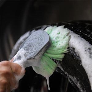 Chemical Guys Wheelie Wheel And Tire Brush