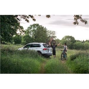 Thule OutWay Platform Trunk Mounted Bike Rack for 2 Bikes