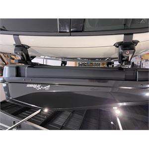 Complete set of steel roof bars, supplied with locks and keys